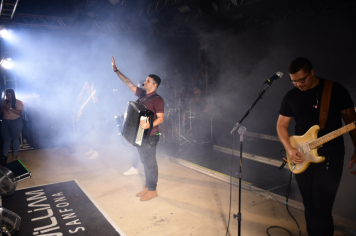 Foto - SHOW COM WILLIAM SANFONA