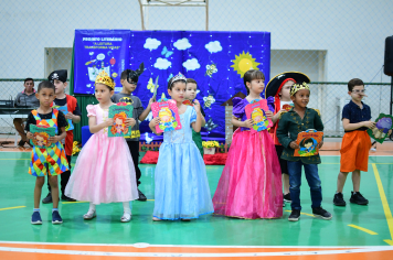 Foto - PROJETO LITERÁRIO - JESUS MENINO