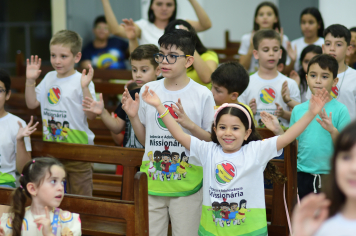 Foto - ADORAÇÃO KIDS - SEMANA DO BEBÊ 2025