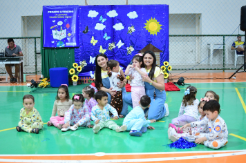 Foto - PROJETO LITERÁRIO - JESUS MENINO